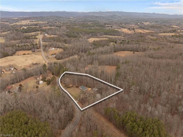 1373 Brim Road, Mount Airy, NC 27030