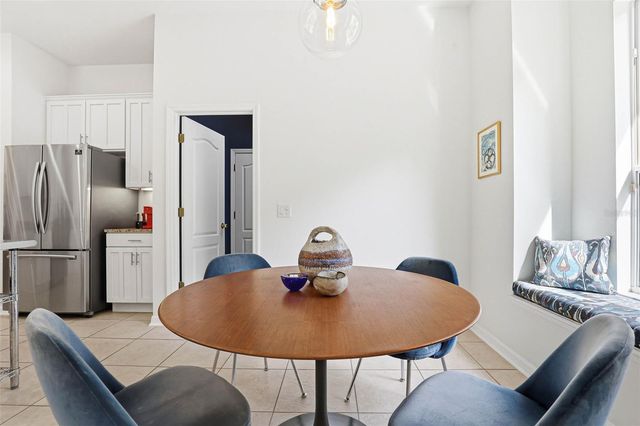 8123 CAMELLA LANE, Tampa, FL 33647