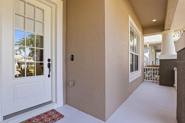 8123 CAMELLA LANE, Tampa, FL 33647