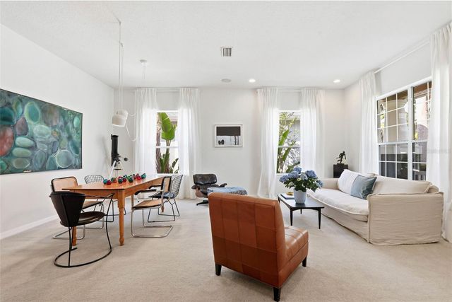 8123 CAMELLA LANE, Tampa, FL 33647