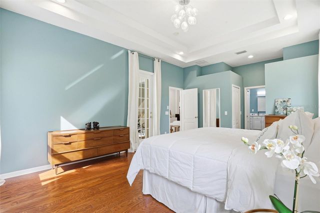 8123 CAMELLA LANE, Tampa, FL 33647