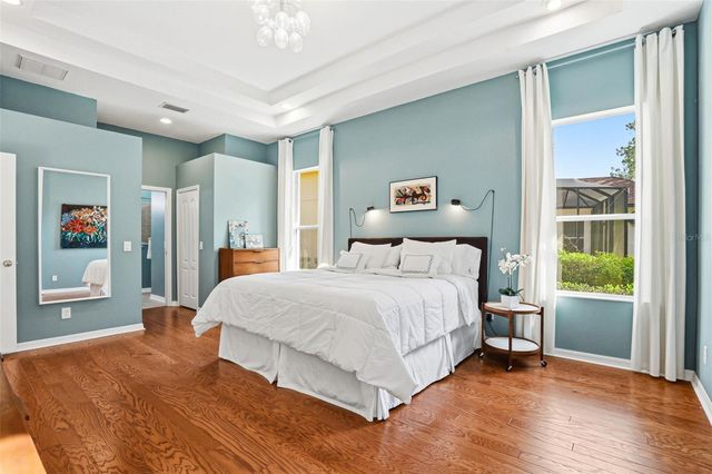 8123 CAMELLA LANE, Tampa, FL 33647