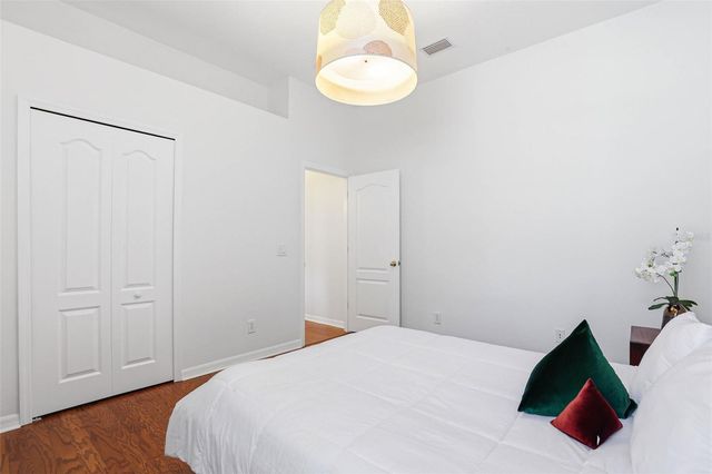 8123 CAMELLA LANE, Tampa, FL 33647