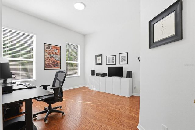 8123 CAMELLA LANE, Tampa, FL 33647