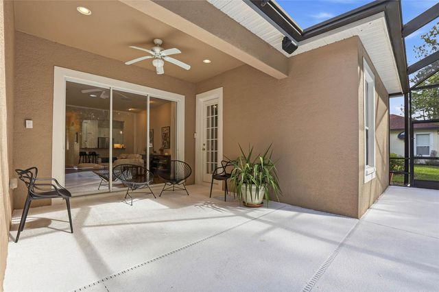 8123 CAMELLA LANE, Tampa, FL 33647