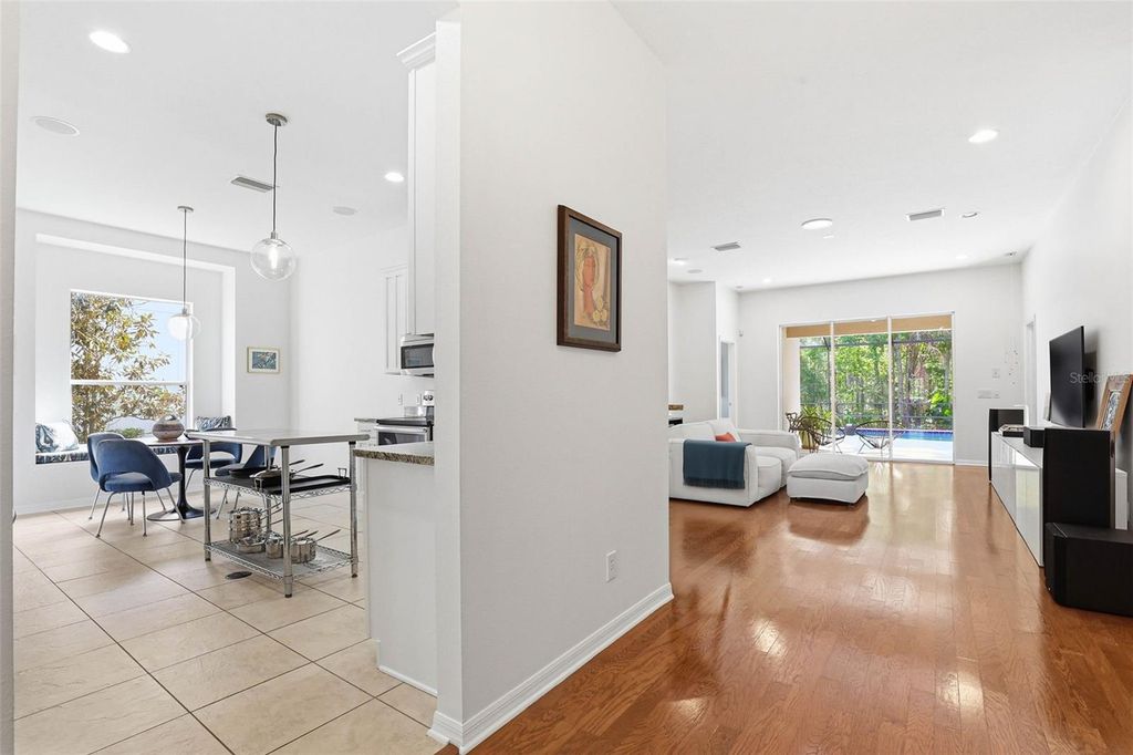 Image 12 of property listing at 8123 CAMELLA LANE, Tampa, FL 33647