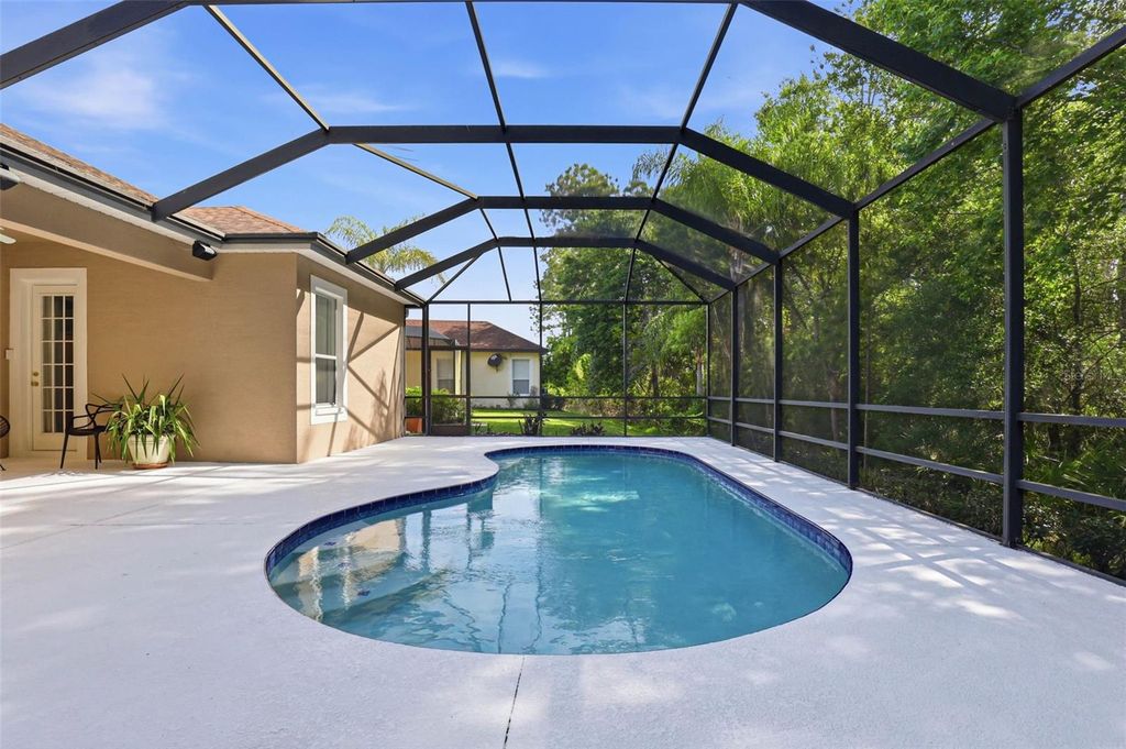 Image 57 of property listing at 8123 CAMELLA LANE, Tampa, FL 33647