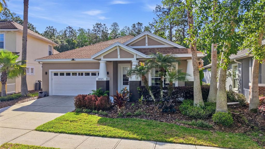Image 68 of property listing at 8123 CAMELLA LANE, Tampa, FL 33647