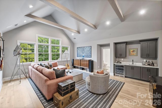 1525 Lynway Drive, Charlotte, NC 28203