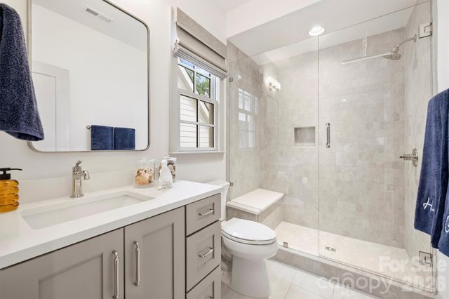 1525 Lynway Drive, Charlotte, NC 28203