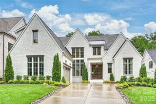 1525 Lynway Drive, Charlotte, NC 28203
