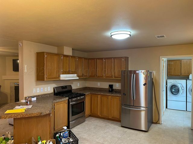 707 Conklin Street, Canadian, TX 79014