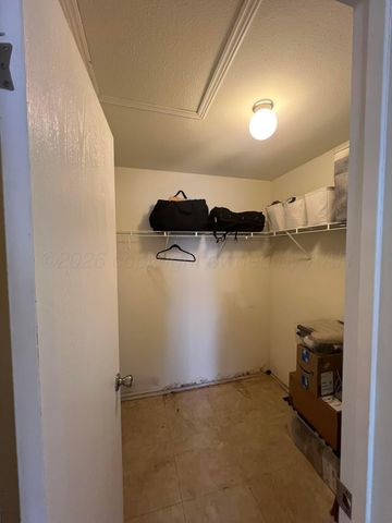 707 Conklin Street, Canadian, TX 79014