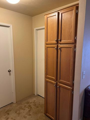 707 Conklin Street, Canadian, TX 79014