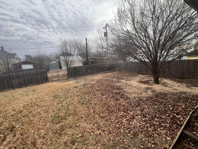 707 Conklin Street, Canadian, TX 79014