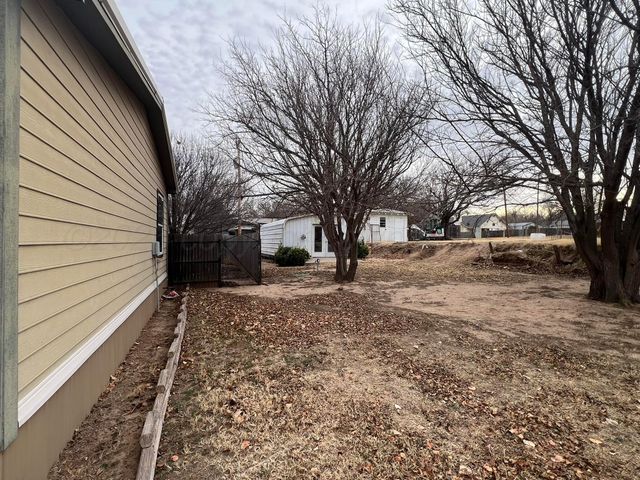 707 Conklin Street, Canadian, TX 79014