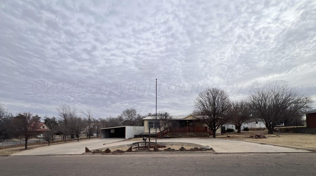 707 Conklin Street, Canadian, TX 79014