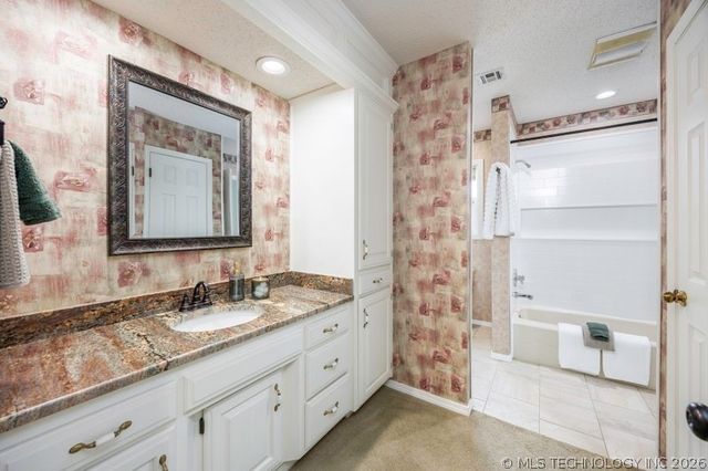 2617 Regency Road, Bartlesville, OK 74006