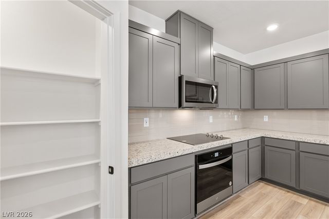 194 Wewatta Avenue, Henderson, NV 89011