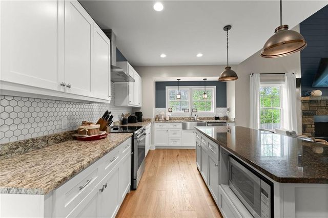 1300 Preacher Campbell Road, Clarkesville, GA 30523