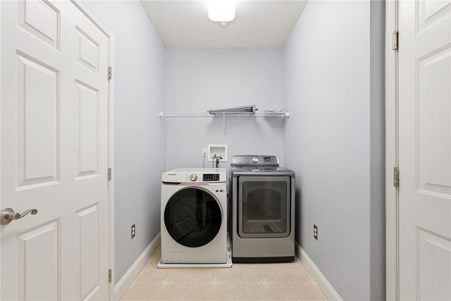 125 Blue Heron Dr, Pine Twp, PA 15090