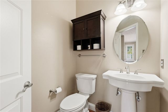 125 Blue Heron Dr, Pine Twp, PA 15090