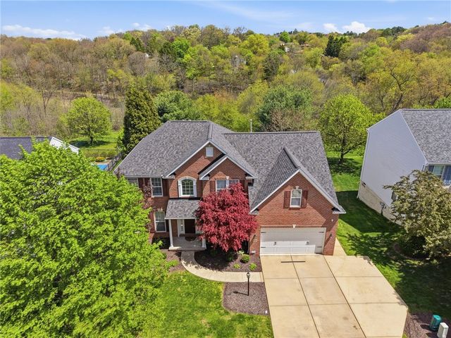 125 Blue Heron Dr, Pine Twp, PA 15090