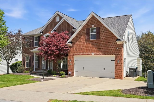 125 Blue Heron Dr, Pine Twp, PA 15090