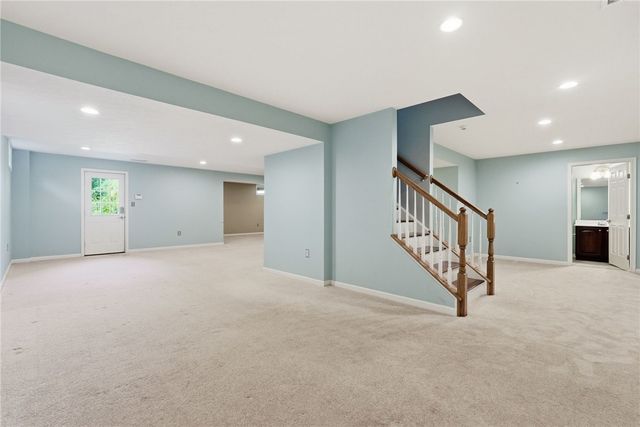 125 Blue Heron Dr, Pine Twp, PA 15090