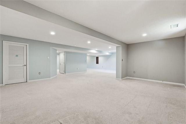 125 Blue Heron Dr, Pine Twp, PA 15090