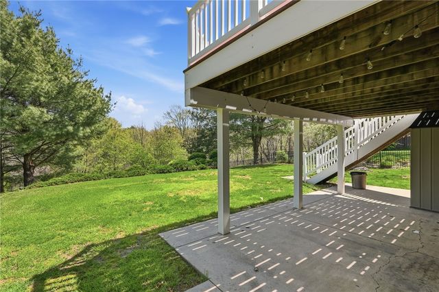 125 Blue Heron Dr, Pine Twp, PA 15090