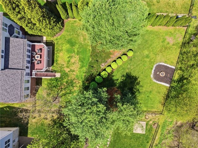125 Blue Heron Dr, Pine Twp, PA 15090