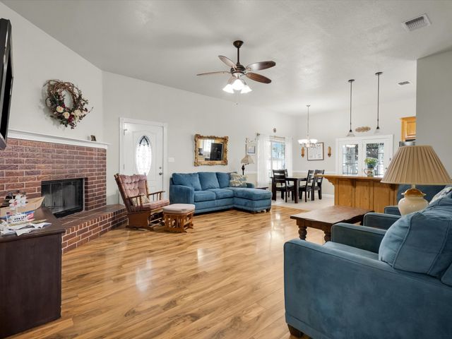 5256 Fm 2123, Paradise, TX 76073