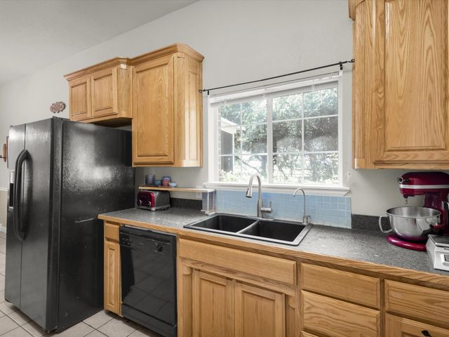 5256 Fm 2123, Paradise, TX 76073