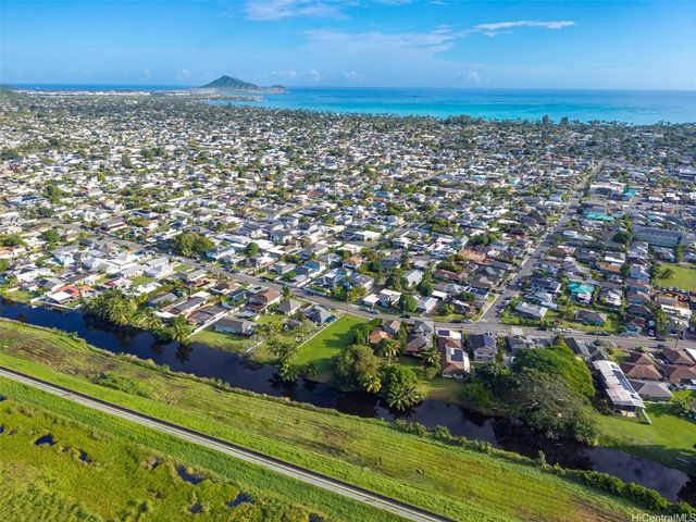 221 Kihapai Street, Kailua, HI 96734
