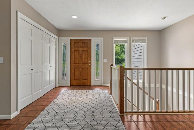 8753 Walton Oaks Drive, Bloomington, MN 55438