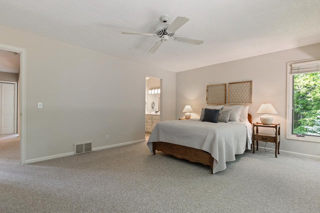 8753 Walton Oaks Drive, Bloomington, MN 55438