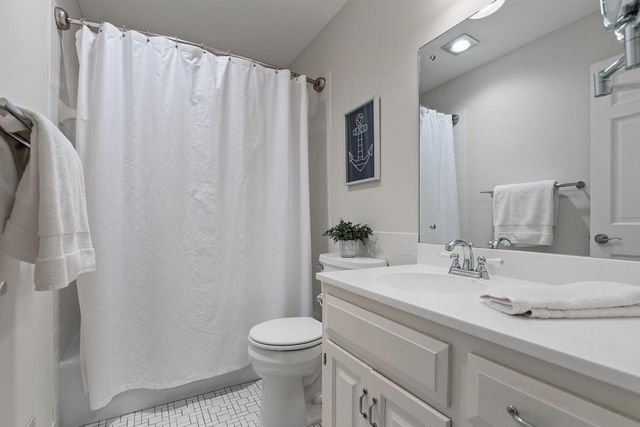 8753 Walton Oaks Drive, Bloomington, MN 55438