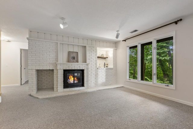8753 Walton Oaks Drive, Bloomington, MN 55438