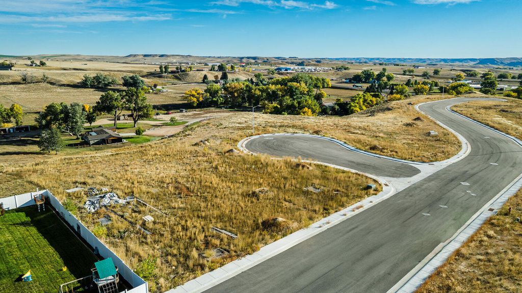 172 Eagle Court, Buffalo, WY 82834 photo 2