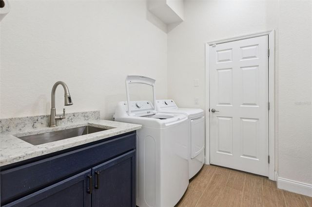 6410 BENDELOW DRIVE, Lakeland, FL 33810