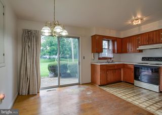4 HEMLOCK DR, Mechanicsburg, PA 17055