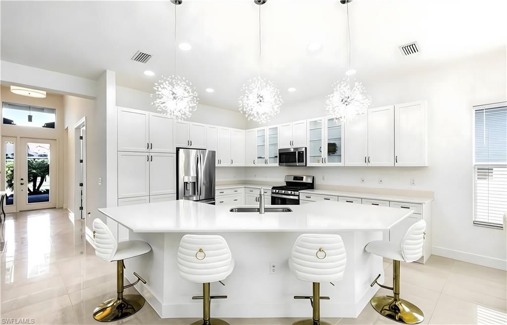 28604 Moraga LN, BONITA SPRINGS, FL 34135 — photo 3