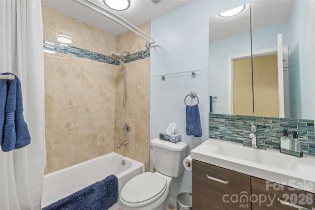 13517 Thicket Court, Charlotte, NC 28273