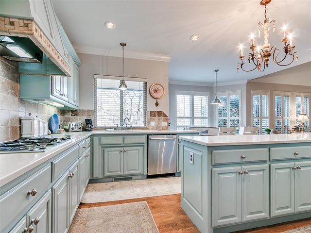 2701 Century Drive, Edmond, OK 73013