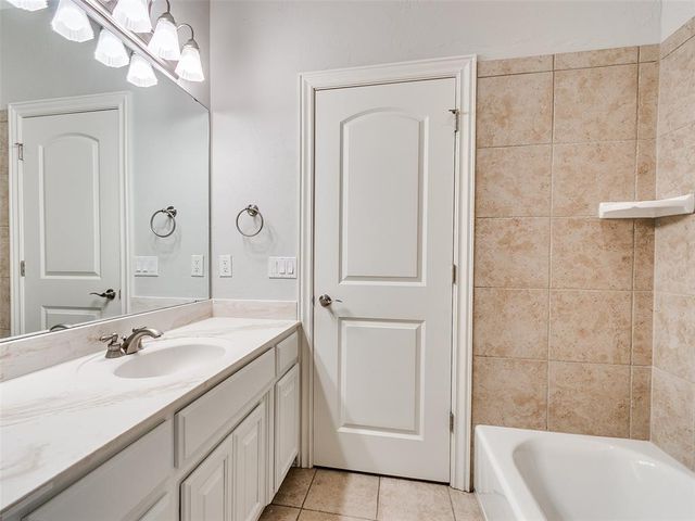 2701 Century Drive, Edmond, OK 73013