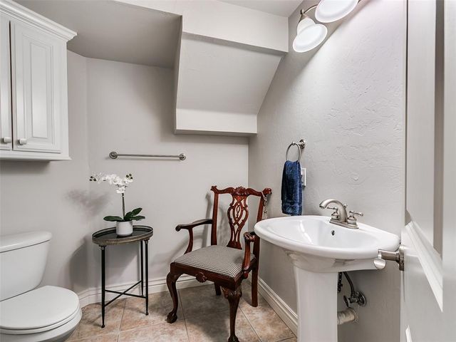 2701 Century Drive, Edmond, OK 73013