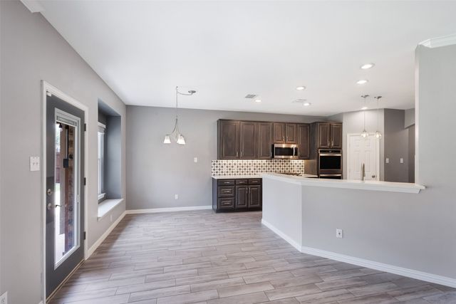 8837 Oakville Street, Fort Worth, TX 76244