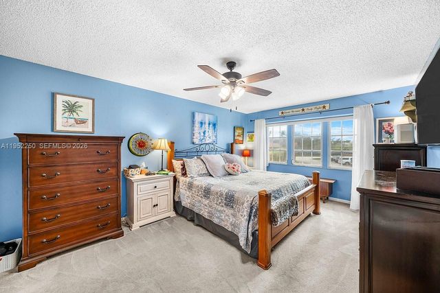 11625 Winchester Dr B, Palm Beach Gardens, FL 33410