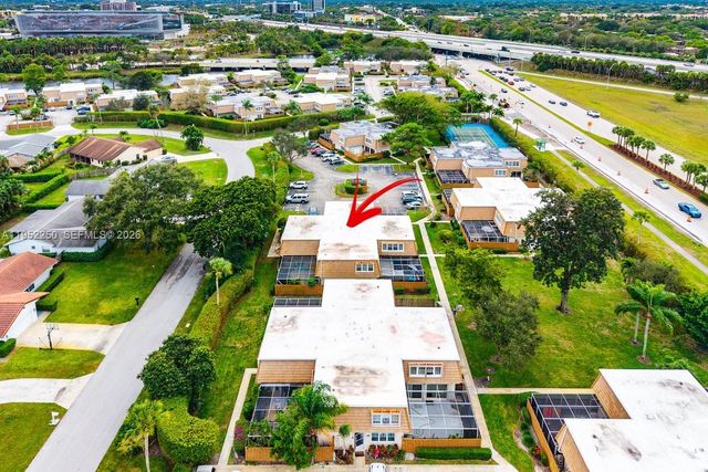 11625 Winchester Dr B, Palm Beach Gardens, FL 33410